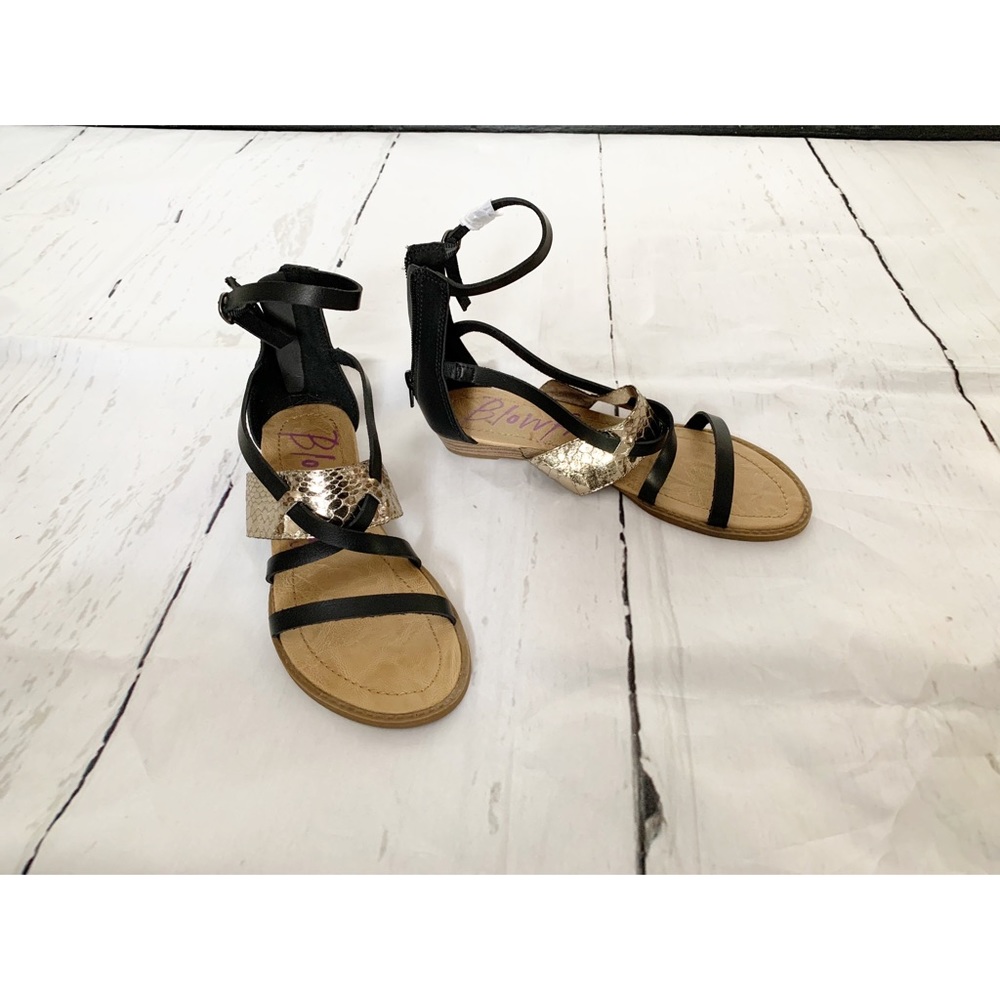Blowfish Black Gladiator Sandals Size 7